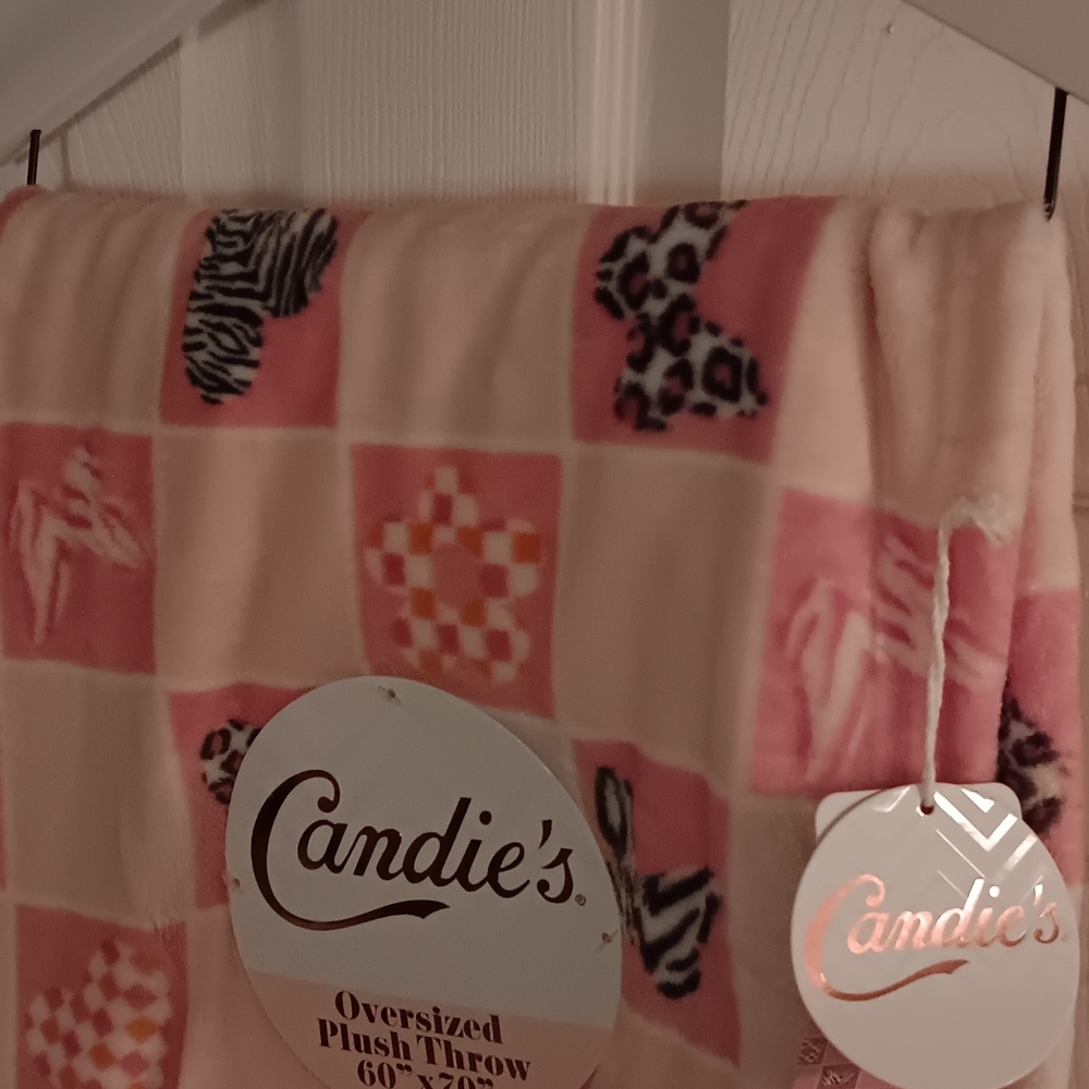 Candie's Pink Checker & Animal Print Oversized Plush Throw Blanket New With Tags - Picture 5 of 5